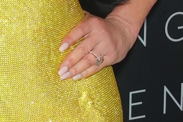 Nhẫn đính hôn của bà Lauren Sanchez - hôn thê của tỷ phú Jeff Bezos