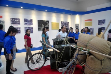 Triển lãm “Trường Sơn - Con đường huyền thoại”