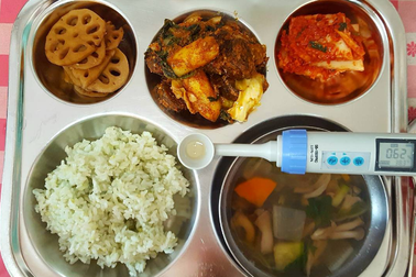 Học sinh trên khắp thế giới ăn gì vào bữa trưa?