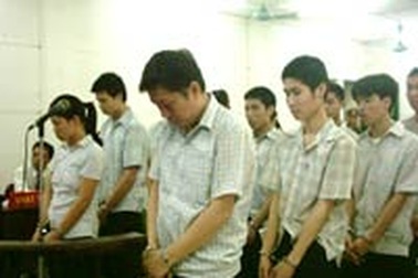 Vụ “động lắc” Hương Xuân: 91 năm tù cho 12 bị cáo