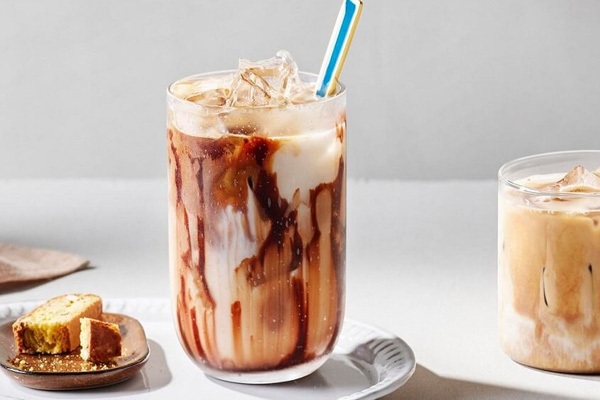 Cách pha cà phê cốt dừa thơm ngon ngay tại nhà - 1