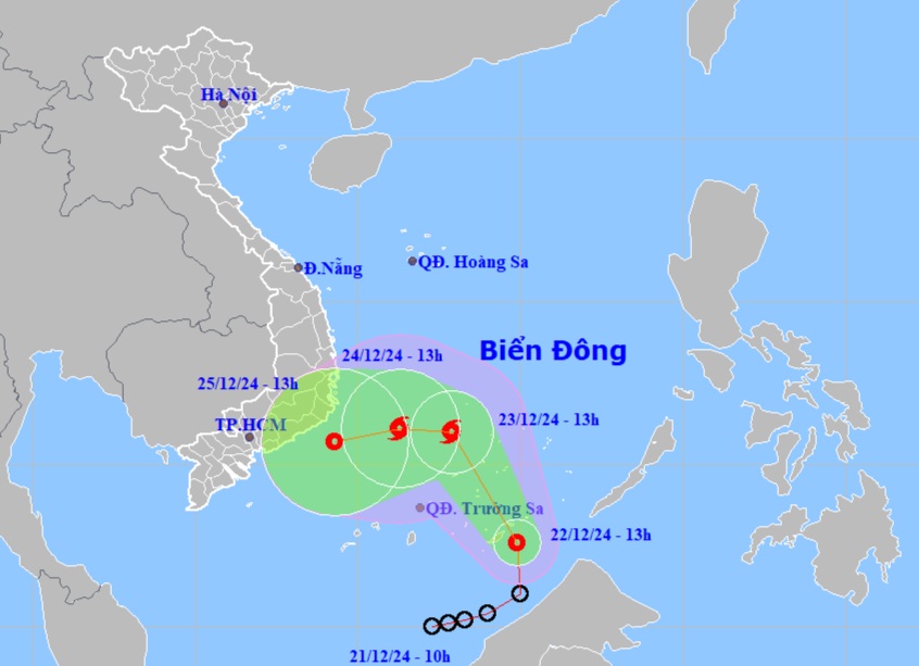 Bão số 10 hình thành trên Biển Đông, miền Trung đến TPHCM mưa to - 1