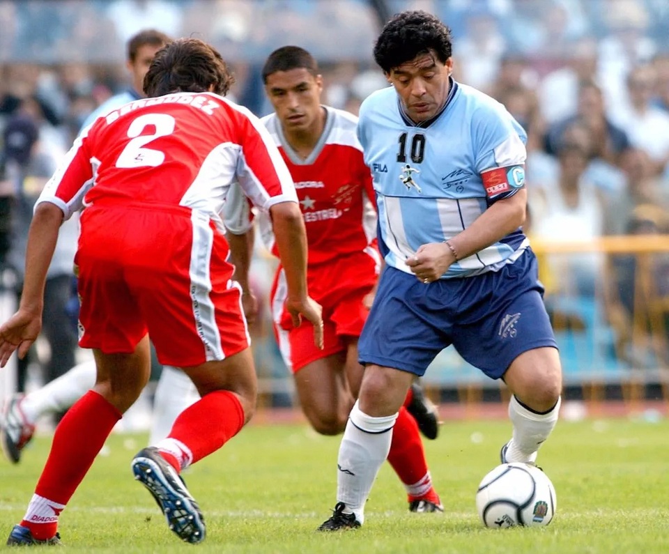 Những khoảnh khắc đáng nhớ trong sự nghiệp của Diego Maradona - 10 Những khoảnh khắc đáng nhớ trong sự nghiệp của Diego Maradona - 10