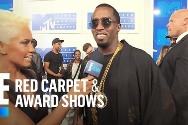 Sean ''Diddy'' Combs vui vẻ trên thảm đỏ