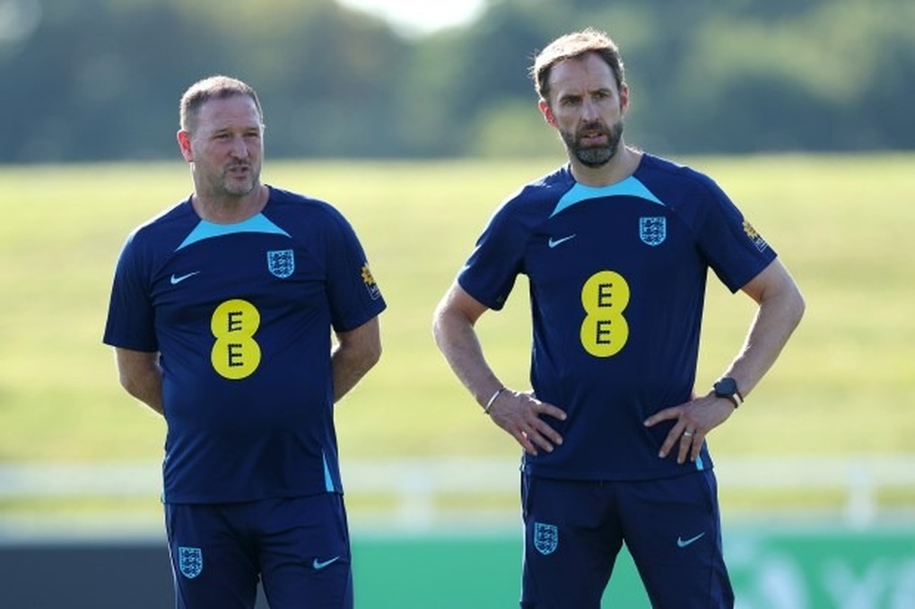Đội tuyển Anh muốn thay HLV Southgate bằng Guardiola - 1 Đội tuyển Anh muốn thay HLV Southgate bằng Guardiola - 1