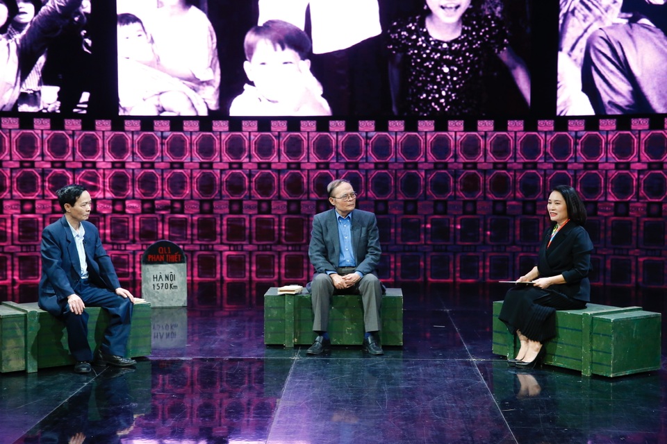 “Đất nước trọn niềm vui” mừng ngày chiến thắng  - 3