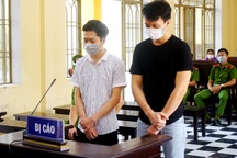 "Hô biến" lon nước ngọt thành quả lựu đạn giả để… cướp ngân hàng