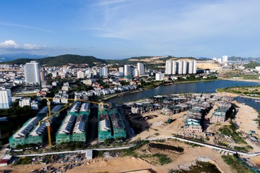 Ưu đãi chưa từng có tại liền kề thương mại - Grand Bay Townhouse