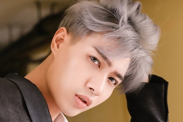 Siêu mẫu Việt Nam từng chật vật kinh tế, không dám ra khỏi nhà