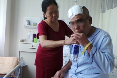 Đặt điện cực kích thích não sâu cho bệnh nhân Parkinson