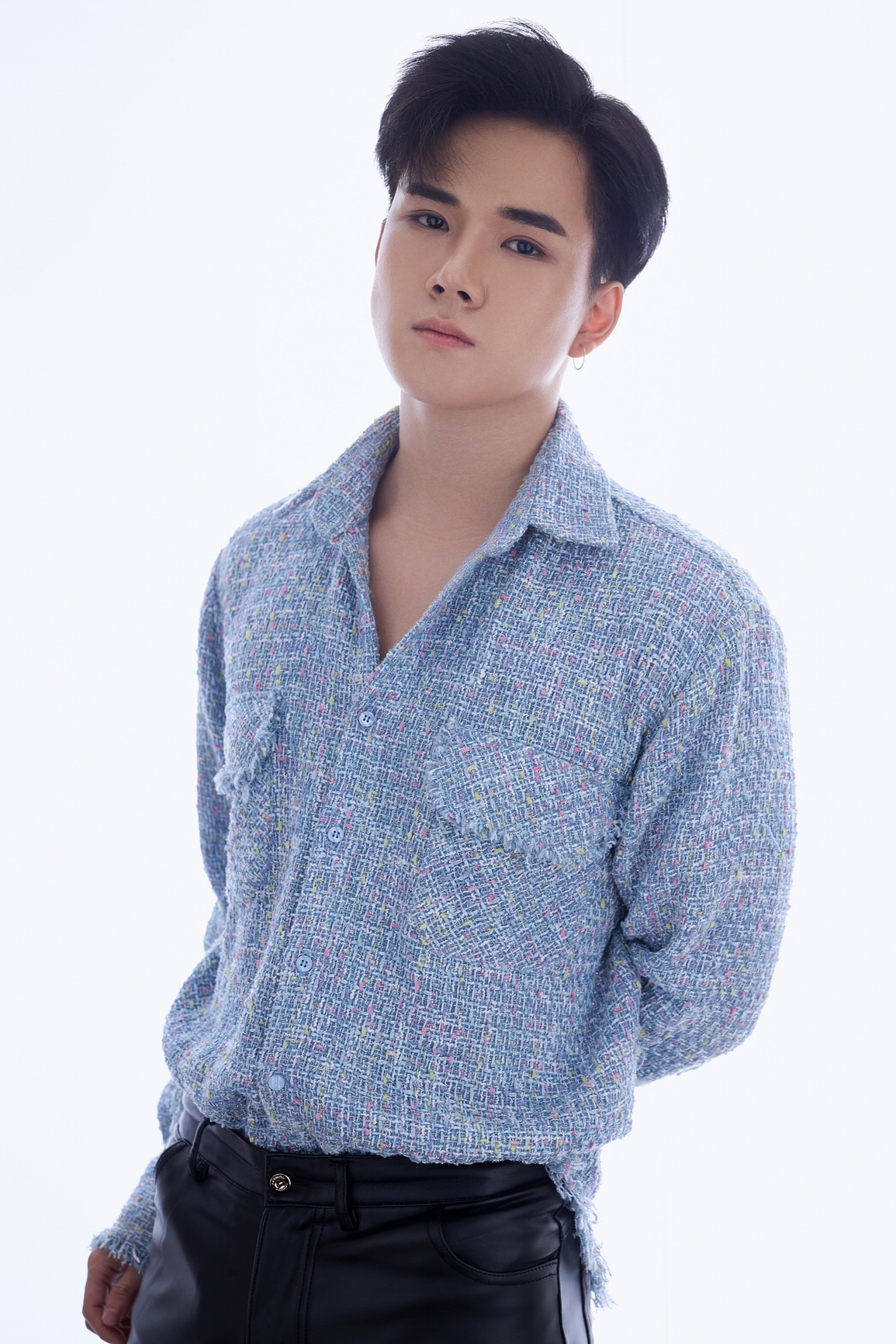 Người mẫu điển trai được Trấn Thành mở đường cưa đổ TikToker nổi tiếng - 6