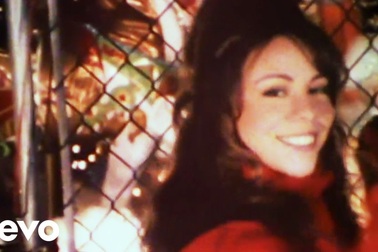 Mariah Carey - All I Want For Christmas Is You