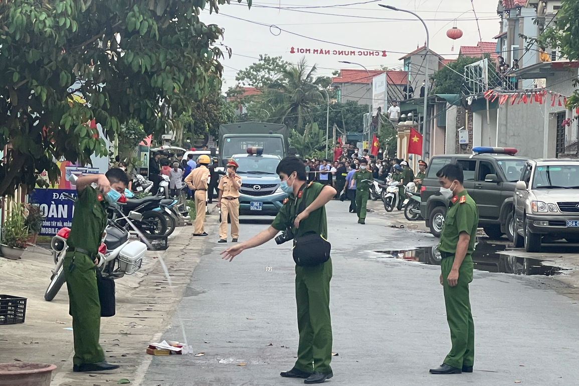 Mâu thuẫn buôn bán đất đai, một người bị đâm tử vong - 2 Mâu thuẫn buôn bán đất đai, một người bị đâm tử vong - 2