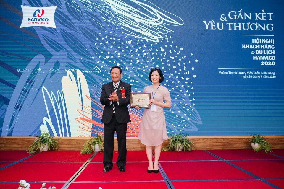 Hanvico tổ chức thành công hội nghị khách hàng 2020: Gắn kết để yêu thương - 4 Hanvico tổ chức thành công hội nghị khách hàng 2020: Gắn kết để yêu thương - 4