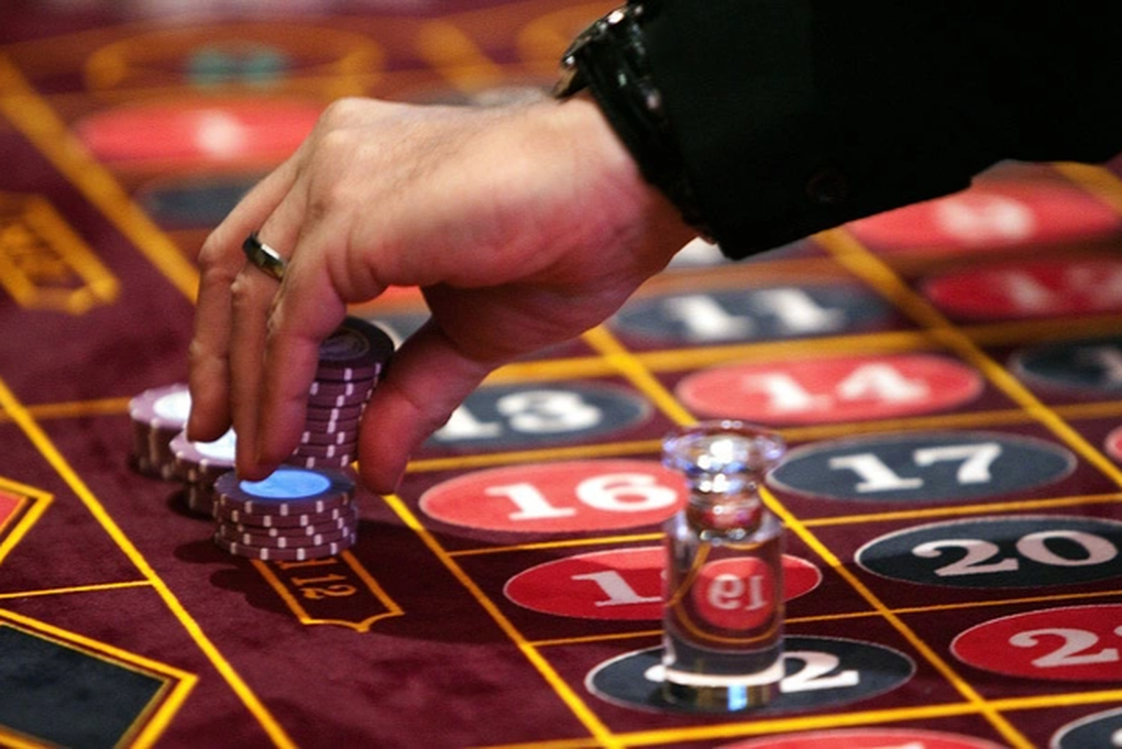 Chính thức gia hạn thí điểm cho người Việt vào chơi casino - 1