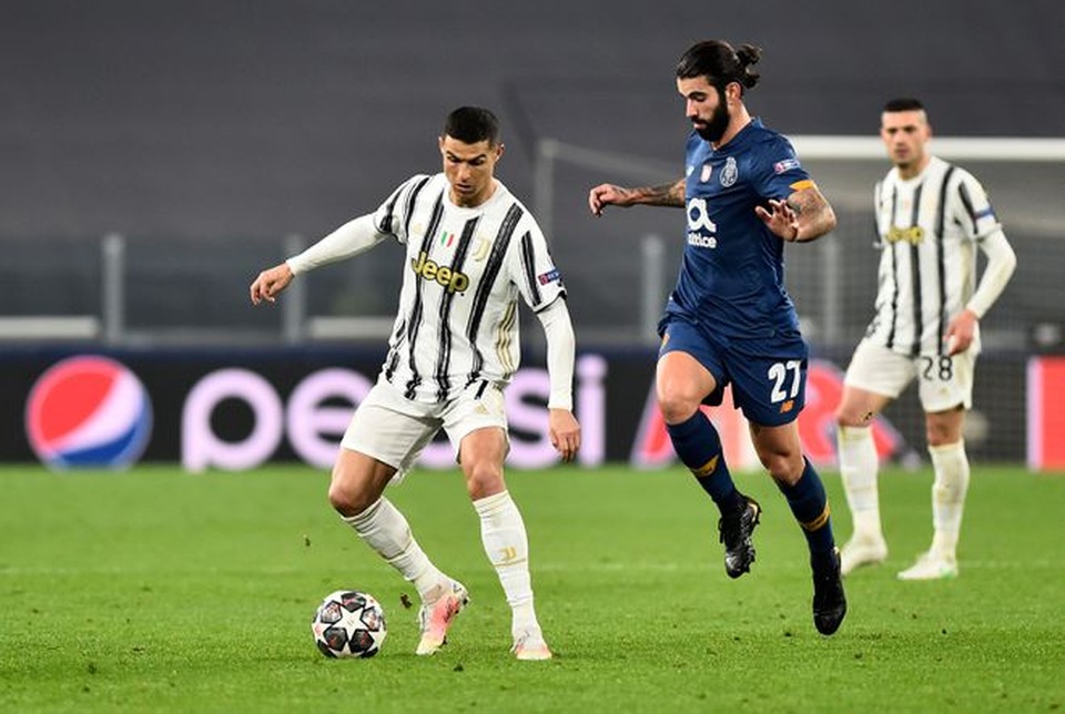 C.Ronaldo bị chỉ trích thậm tệ: Bi kịch của siêu nhân - 4 C.Ronaldo bị chỉ trích thậm tệ: Bi kịch của siêu nhân - 4