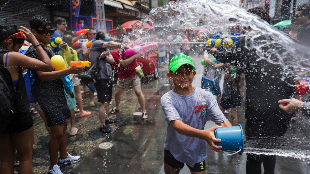 243 người chết ở lễ hội té nước Songkran Thái Lan, chủ yếu vì xe máy - 1 243 người chết ở lễ hội té nước Songkran Thái Lan, chủ yếu vì xe máy - 1