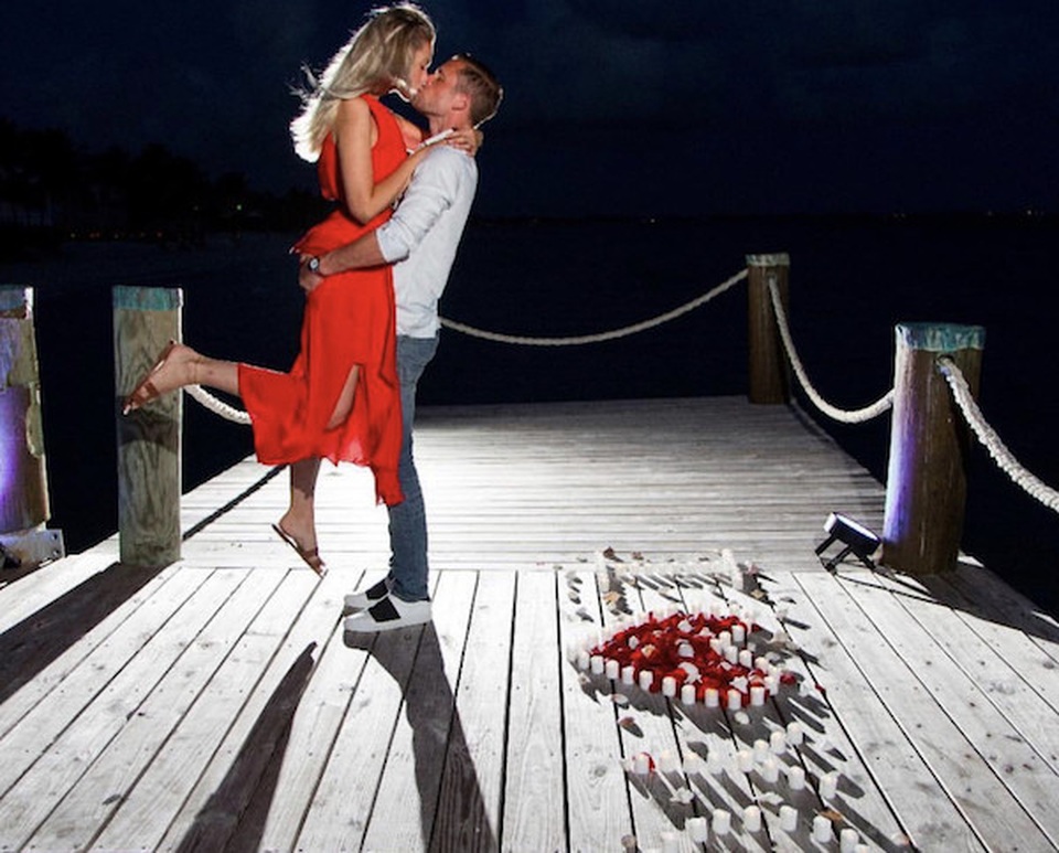 Ngắm những “nửa kia” nóng bỏng của các cầu thủ Everton - 5