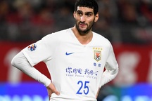 Fellaini dương tính với Covid-19 ở Trung Quốc