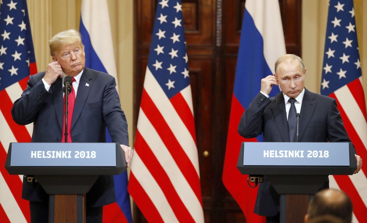 Phía sau cơn giận của ông Trump khi cảnh báo ông Putin “đùa với lửa” - 1