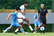 Dùng đội hình 11 ngoại binh, CLB Nam Định thắng đậm đội tuyển Việt Nam