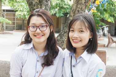 Đôi bạn cùng lớp giành 9,75 điểm môn Ngữ văn kỳ thi THPT quốc gia 2017