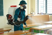 Hai trường học ở Hà Nội nghỉ khẩn cấp vì ca F1 Covid-19