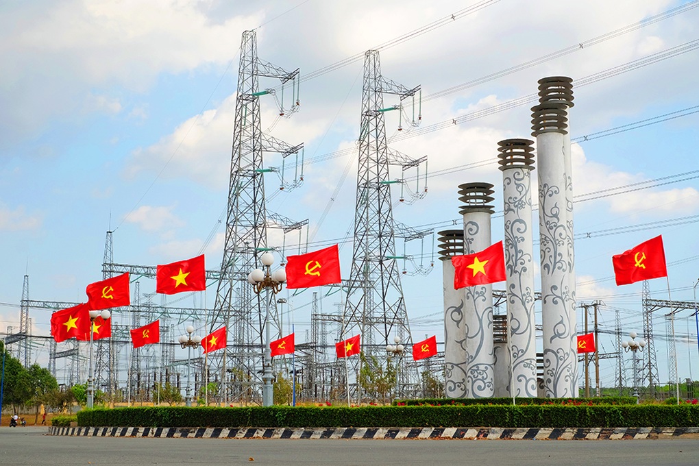 Tổng công ty Truyền tải điện Quốc gia học tập theo gương Bác - 1 Tổng công ty Truyền tải điện Quốc gia học tập theo gương Bác - 1