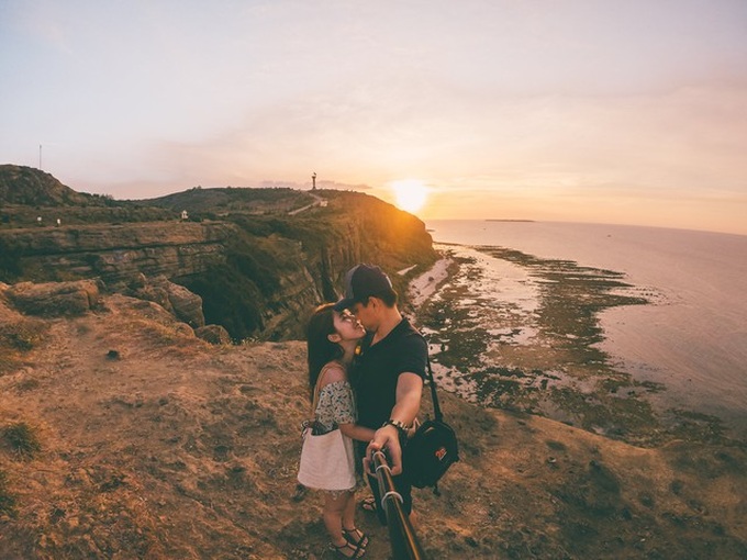 Bịch cháo trắng miễn phí và tình người ở huyện đảo Lý Sơn: Người dân hiếu khách, cảnh đẹp hoang sơ, hải sản tươi rói, ngại ngần chi mà chưa xách balo lên! - Ảnh 16. Bịch cháo trắng miễn phí và tình người ở huyện đảo Lý Sơn: Người dân hiếu khách, cảnh đẹp hoang sơ, hải sản tươi rói, ngại ngần chi mà chưa xách balo lên! - Ảnh 16.