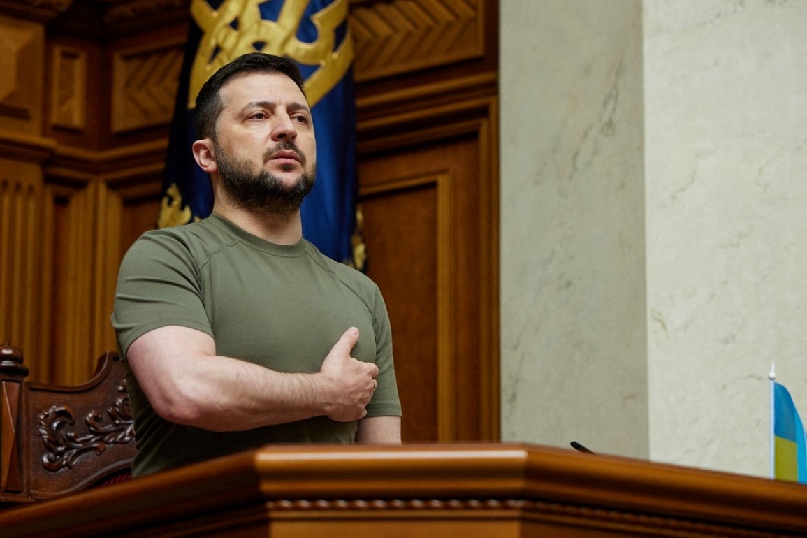Tổng thống Zelensky nỗ lực giải thoát cho lực lượng cố thủ ở Azovstal - 1 Tổng thống Zelensky nỗ lực giải thoát cho lực lượng cố thủ ở Azovstal - 1
