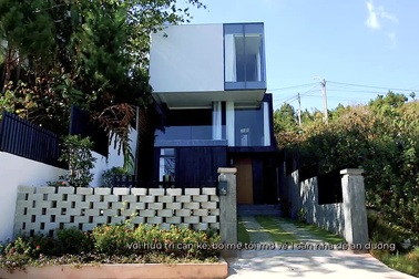 Biệt thự con trai thiết kế tặng bố mẹ dưỡng già ở Đà Lạt “đẹp như trời Âu”