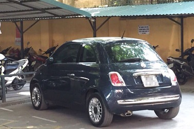 Mua xe nhỏ loại nào cho người độc thân?