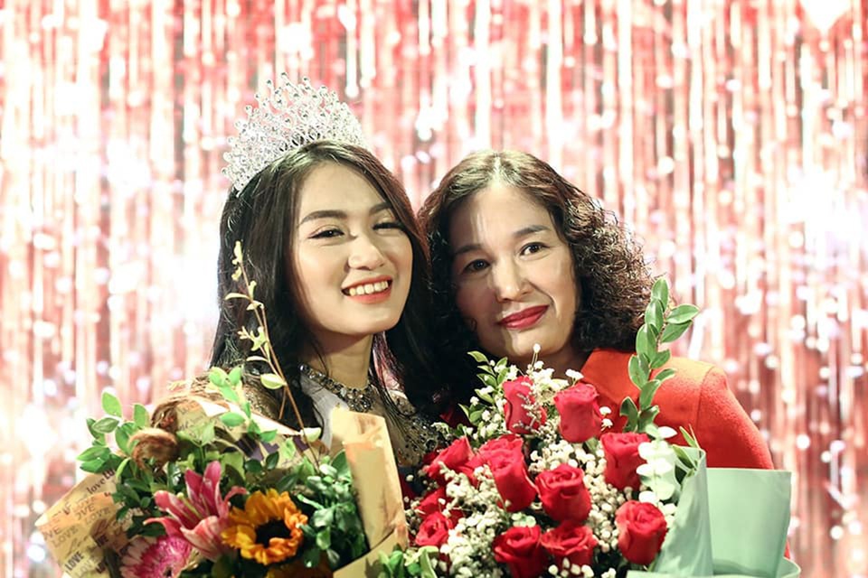 Ngày của mẹ, bạn trẻ khoe ảnh xinh đẹp cùng người phụ nữ đặc biệt - 11 Ngày của mẹ, bạn trẻ khoe ảnh xinh đẹp cùng người phụ nữ đặc biệt - 11