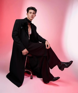 Dàn diễn viên điển trai, 6 múi tranh đấu trong phim "Tử chiến trên không" - 10