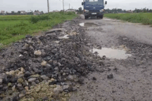 Đường xuống cấp trầm trọng, tiềm ẩn tai nạn giao thông