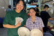 Cô gái ăn 2 bát bún 4,4kg nhận thưởng 30 triệu đồng: Tôi ăn uống lành mạnh!