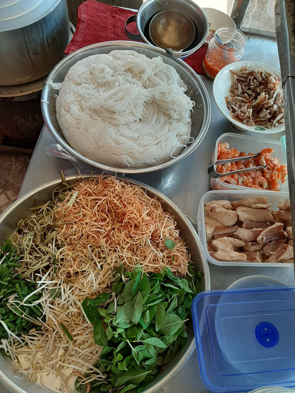Xuýt xoa nếm thử bún nước lèo “ăn rồi lại muốn ăn thêm” đặc sản ở Sóc Trăng - 1 Xuýt xoa nếm thử bún nước lèo “ăn rồi lại muốn ăn thêm” đặc sản ở Sóc Trăng - 1