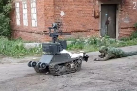 Nga chế tạo robot tấn công mặt đất tự sát đầu tiên trên thế giới