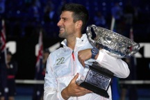 Djokovic tiết lộ về chiếc áo số 22, bật khóc khi vô địch Australian Open