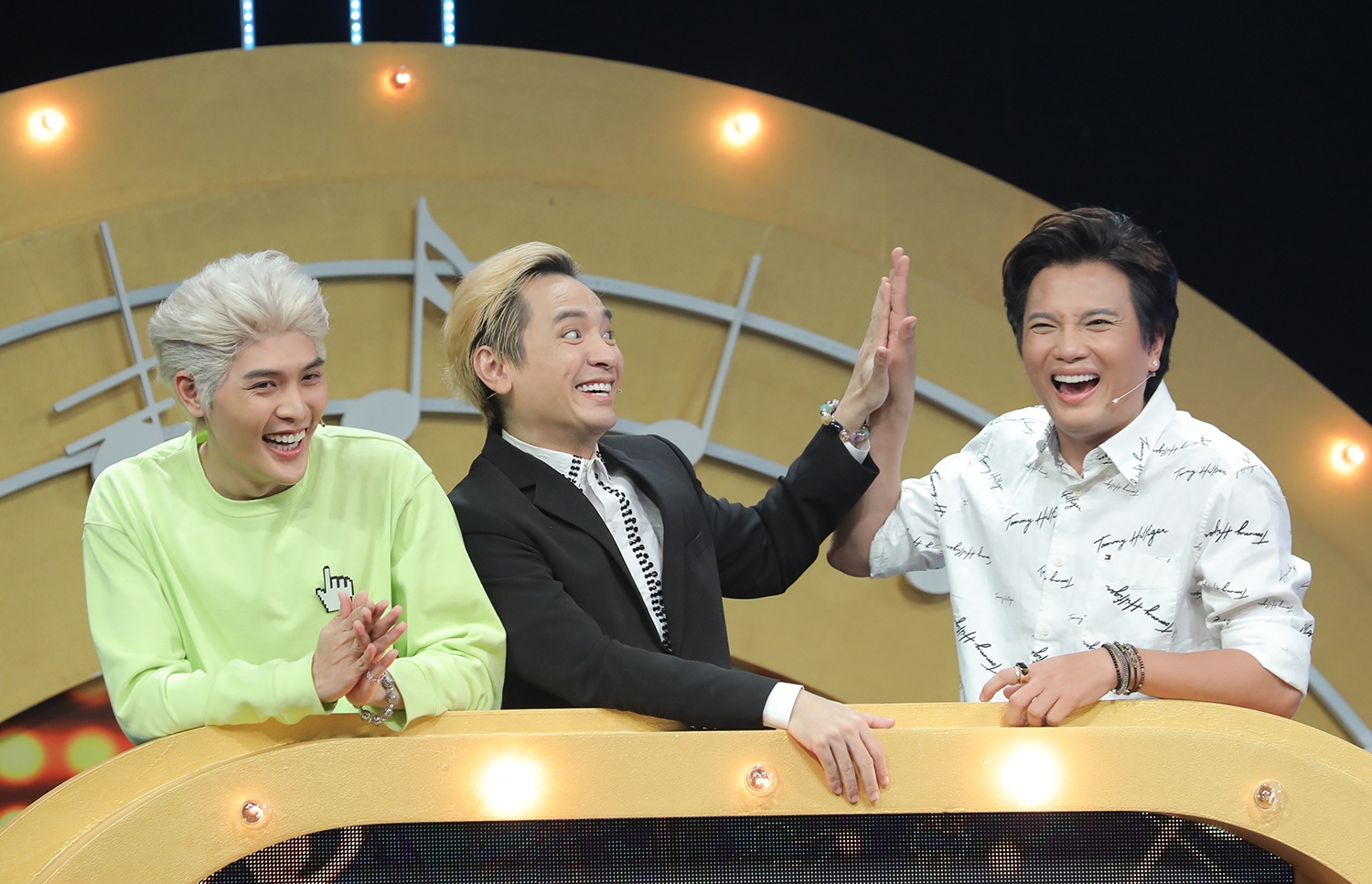 Hình ảnh ca sĩ Việt Quang trong gameshow cuối cùng trước khi qua đời - 2