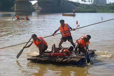 Dàn quân chống bão 