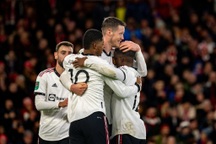 Weghorst lần đầu "nổ súng", Man Utd rộng cửa vào chung kết Carabao Cup