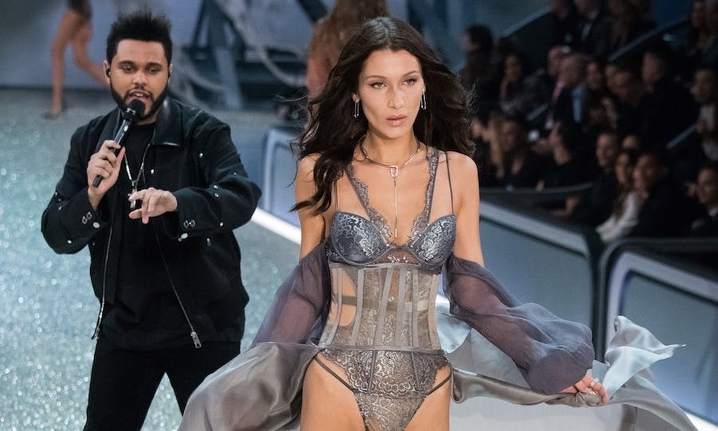 Phơi bày những bí mật đen tối sau sàn diễn nội y đình đám Victorias Secret - 6 Phơi bày những bí mật đen tối sau sàn diễn nội y đình đám Victorias Secret - 6