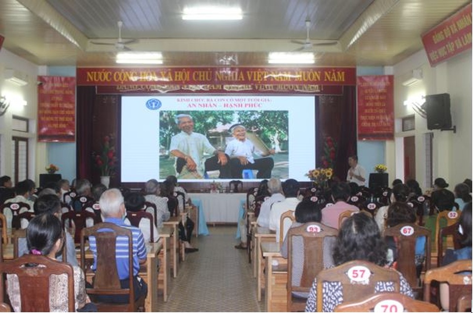Đà Nẵng tập trung các giải pháp phát triển đối tượng tham gia BHXH, BHYT - 1 Đà Nẵng tập trung các giải pháp phát triển đối tượng tham gia BHXH, BHYT - 1