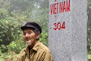 Gia đình truyền đời bảo vệ cột mốc biên cương
