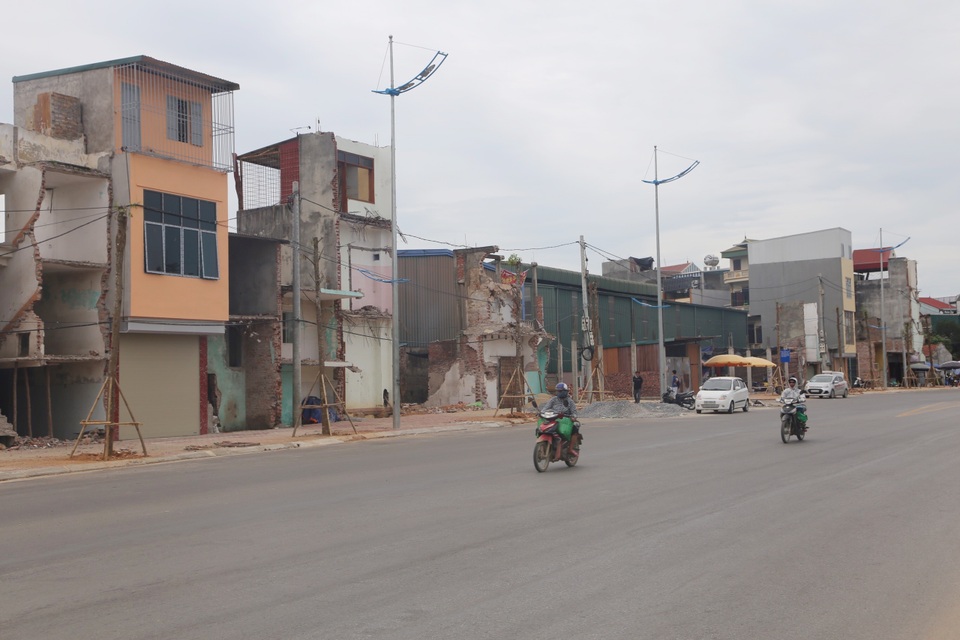 Hà Nội: Huyện “nhường” dự án, “quan xã” thỏa sức lấy đất đem bán (!) - 1 Hà Nội: Huyện “nhường” dự án, “quan xã” thỏa sức lấy đất đem bán (!) - 1