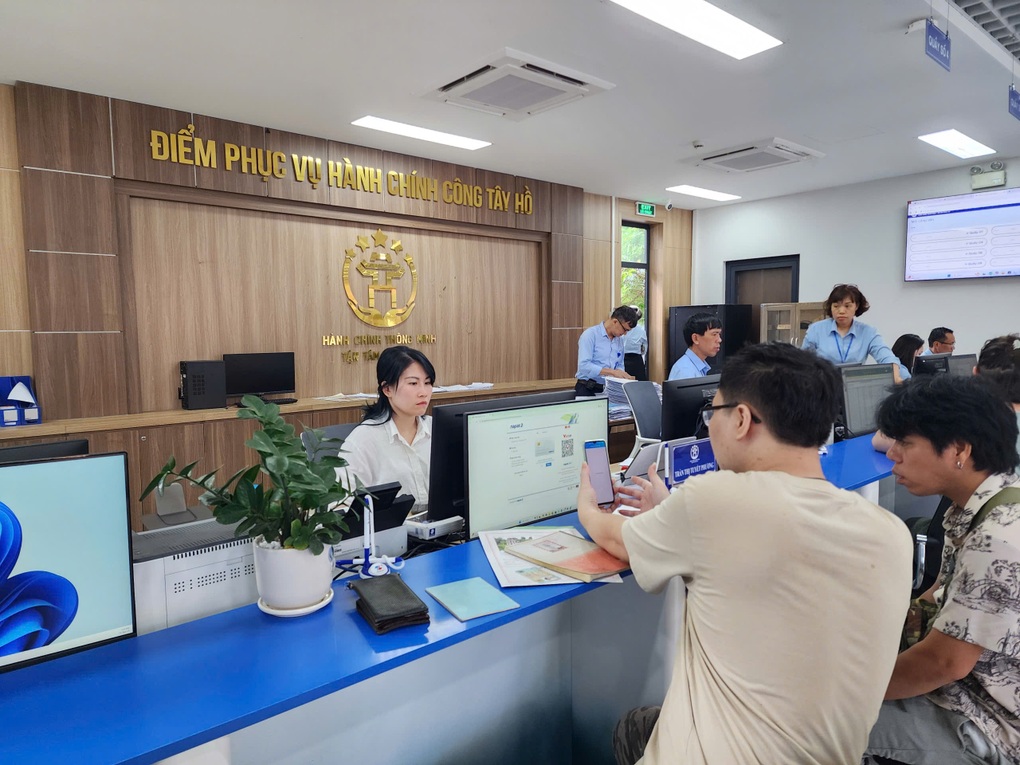 Hơn 3.000 thủ tục hành chính sẽ được cắt giảm trong năm 2025 - 1