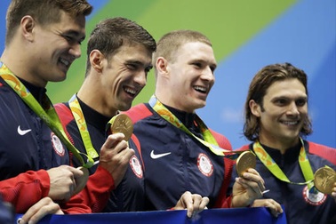 Michael Phelps giành tấm huy chương vàng thứ 23 ở Olympic