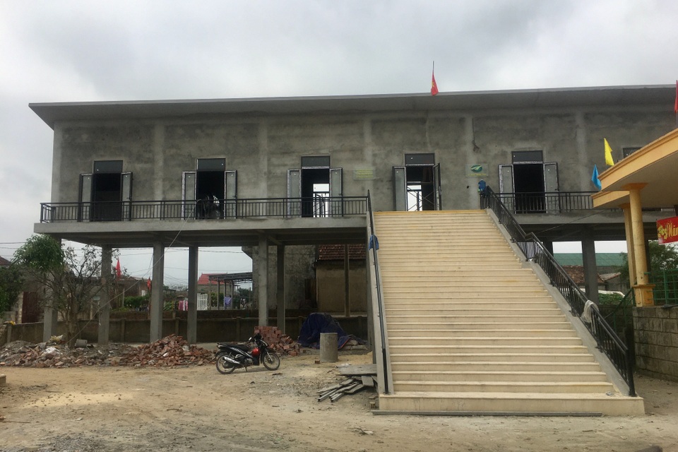 Nhà an toàn, sống an tâm mô hình khẩn thiết cho dân nghèo vùng rốn lũ - 6 Nhà an toàn, sống an tâm mô hình khẩn thiết cho dân nghèo vùng rốn lũ - 6