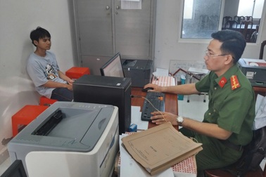 Cháu nội trộm vàng, tiền của ông bà để nạp thẻ game